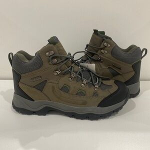 Work boots .mountain boots